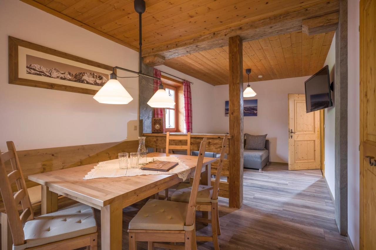 Grittlmuehle Chalet Ferienwohnungen Brixen im Thale Luaran gambar