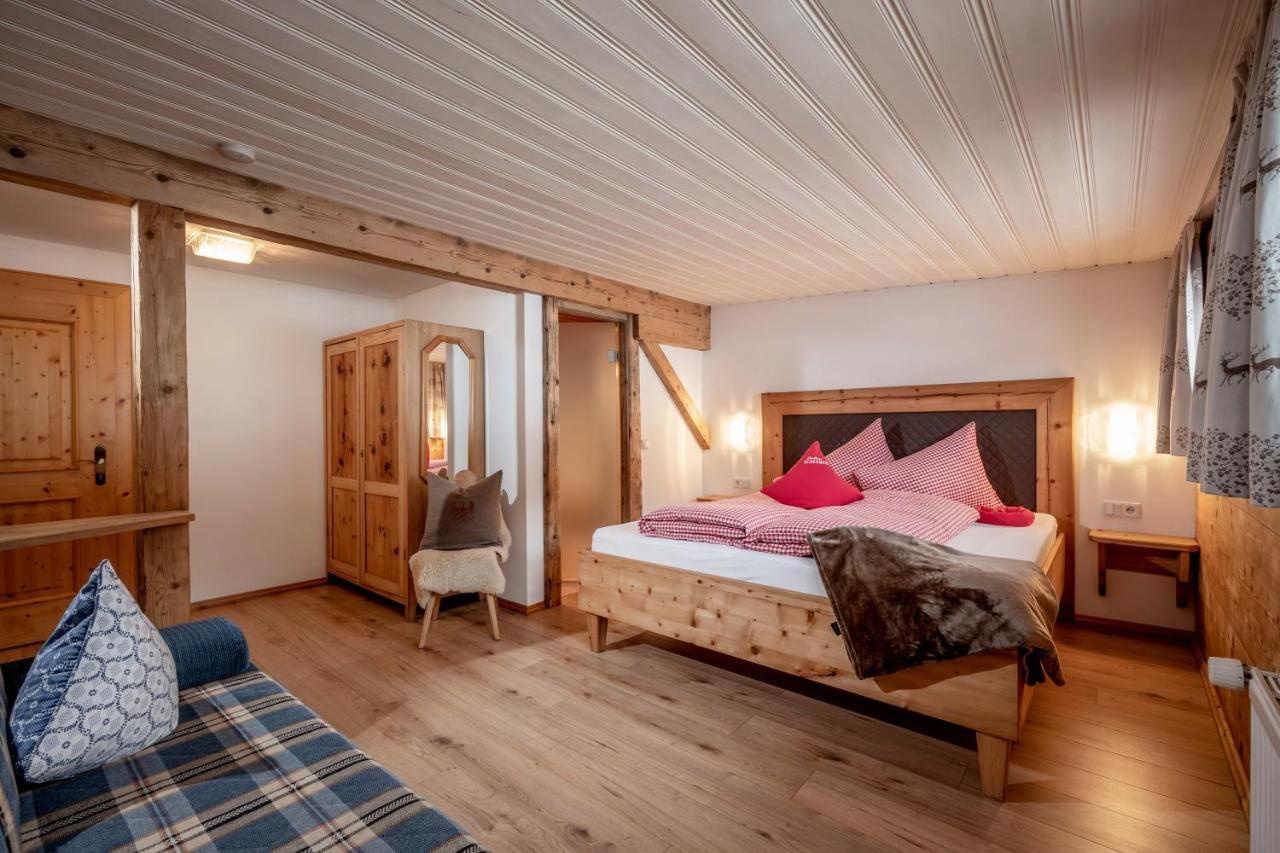 Grittlmuehle Chalet Ferienwohnungen Brixen im Thale Luaran gambar