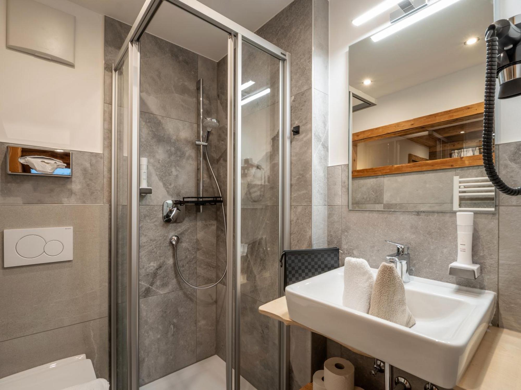 Grittlmuehle Chalet Ferienwohnungen Brixen im Thale Luaran gambar