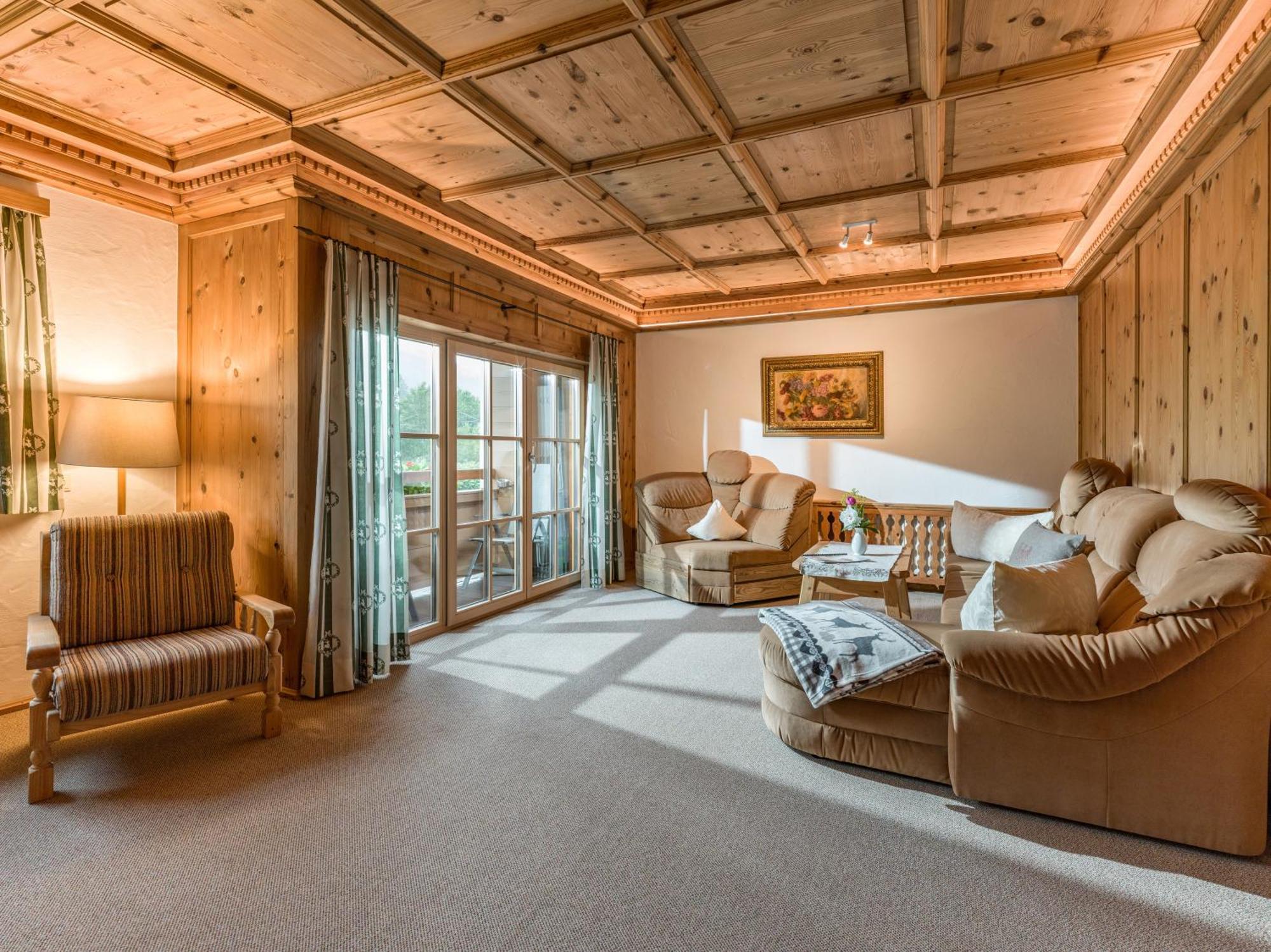 Grittlmuehle Chalet Ferienwohnungen Brixen im Thale Luaran gambar