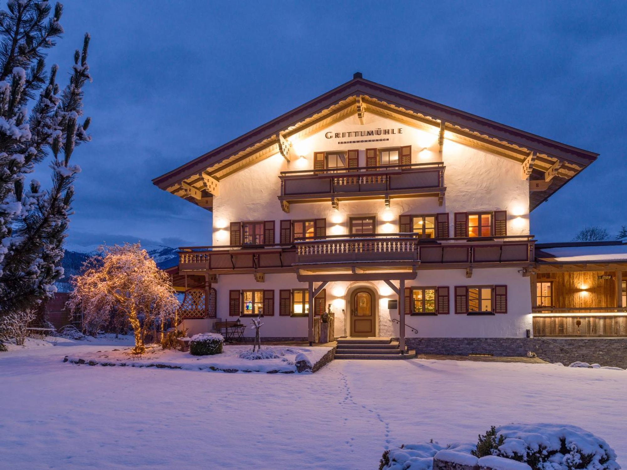 Grittlmuehle Chalet Ferienwohnungen Brixen im Thale Luaran gambar